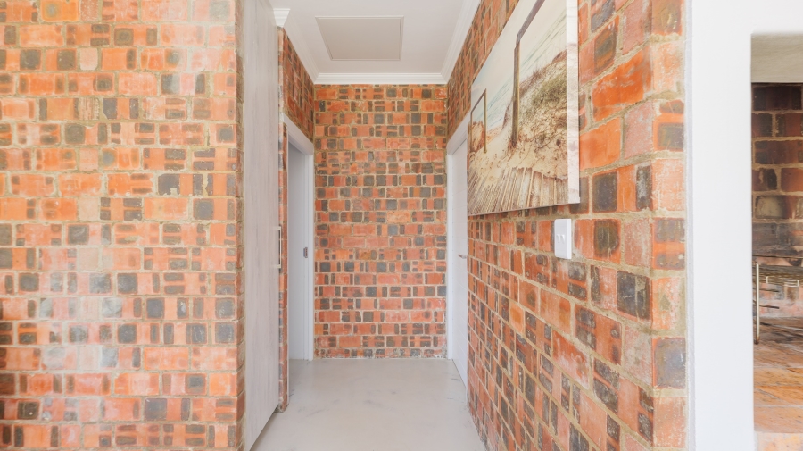 4 Bedroom Property for Sale in Agulhas Western Cape